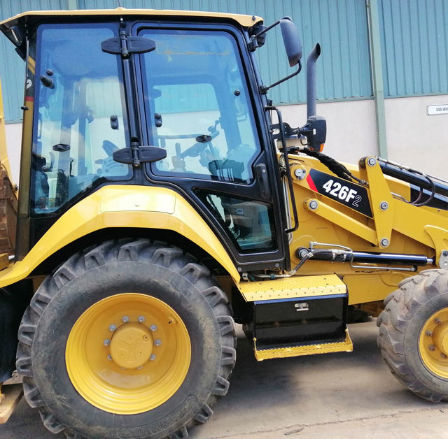 Buy Used Backhoe Loaders in Sri Lanka UTE Cat